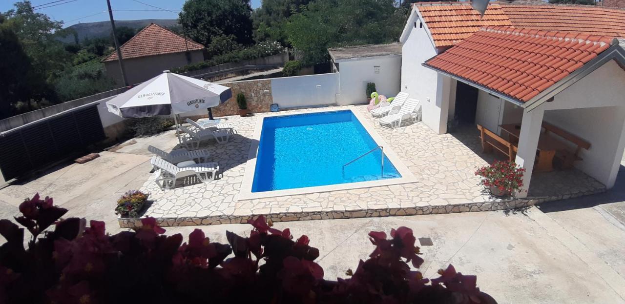 Apartment Elena Galovac  Luaran gambar