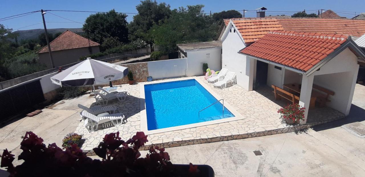 Apartment Elena Galovac  Luaran gambar