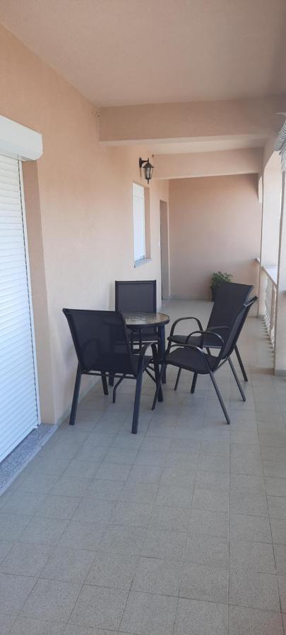 Apartment Elena Galovac  Luaran gambar
